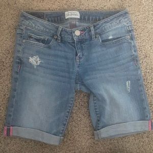 Aeropostale Distressed Jean Shorts size 1/2